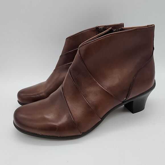 Earth Spirit Classics Fiona Ankle Boots Womens 10 Brown Leather Pleated Booties - Picture 3 of 12
